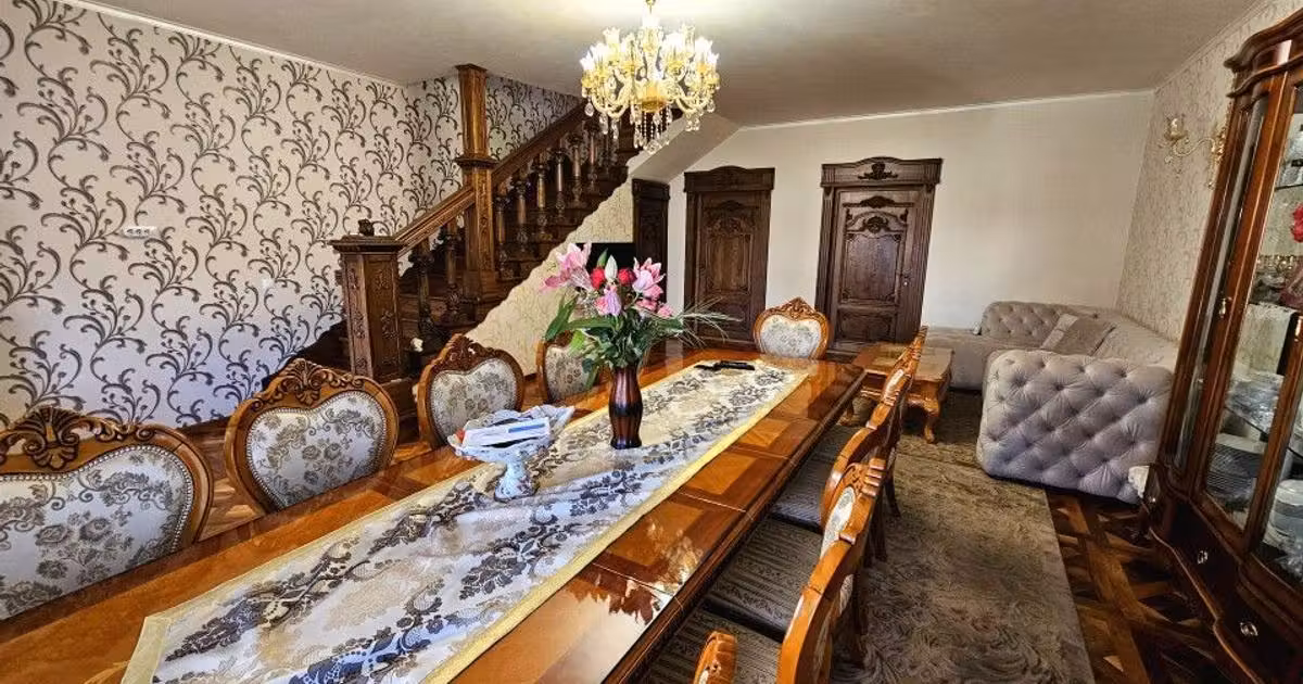 Casă individuală de vânzare cu 5 camere, mobilată în zona Calea Poplăcii, Sibiu