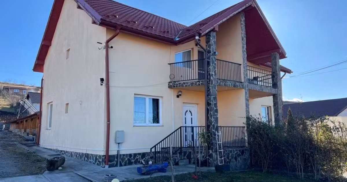 Casă individuală de vânzare cu 3 camere, mobilată în zona Exterior Nord, Sibiu