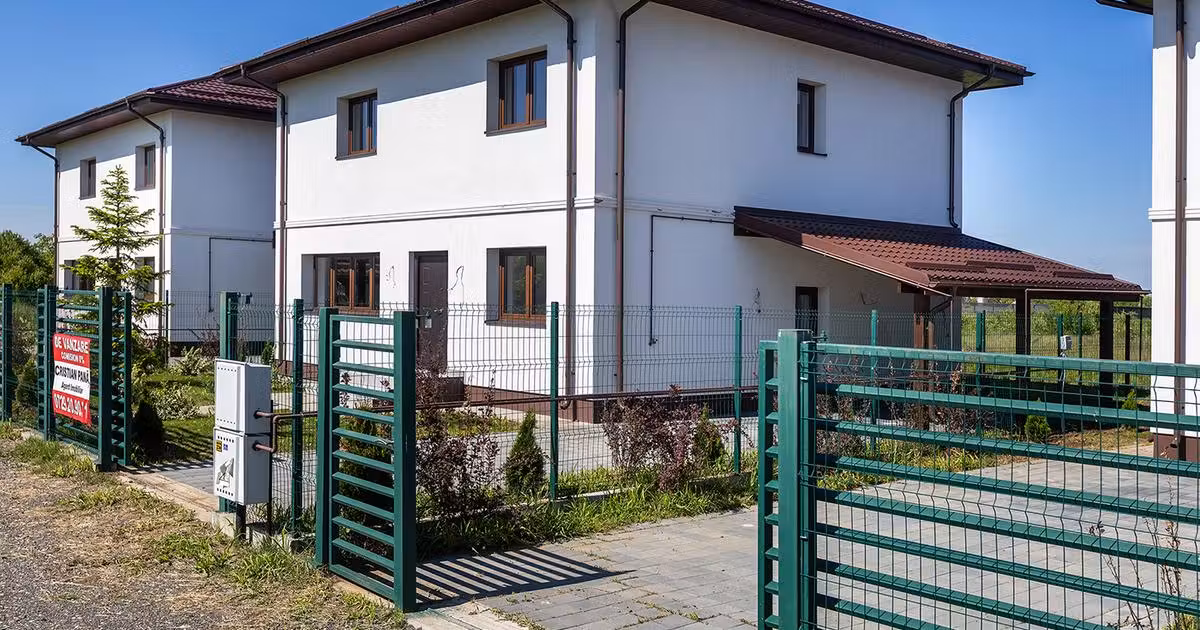 Casă individuală de vânzare cu 4 camere în Corbeanca