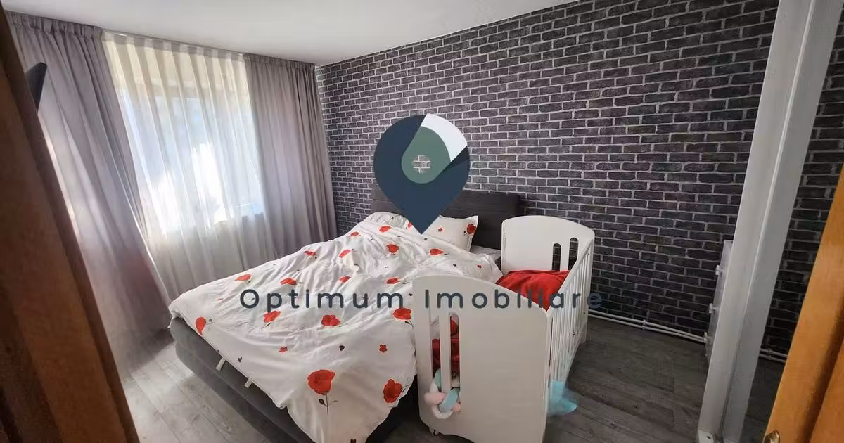 Apartament de vânzare cu 4 camere, mobilat în zona Mănăștur, Cluj-Napoca