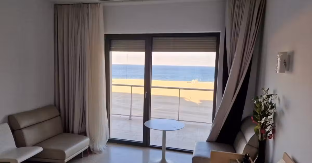 Apartament de vânzare cu 2 camere, mobilat în Mamaia