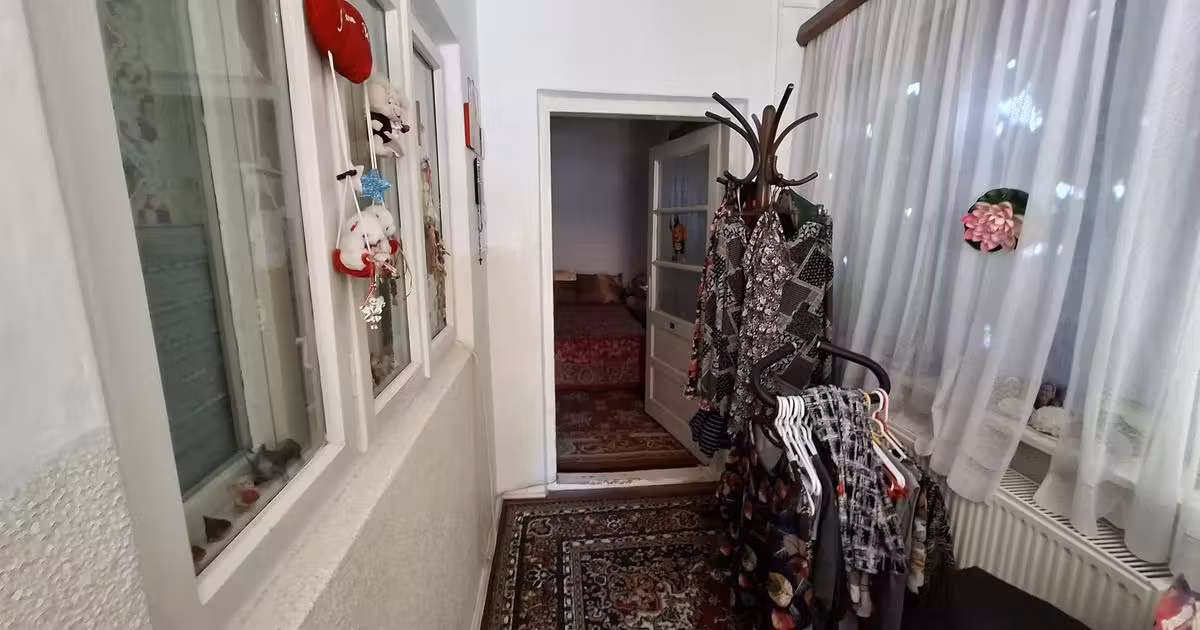 Casă individuală de vânzare cu 3 camere în zona Tomis II, Constanța