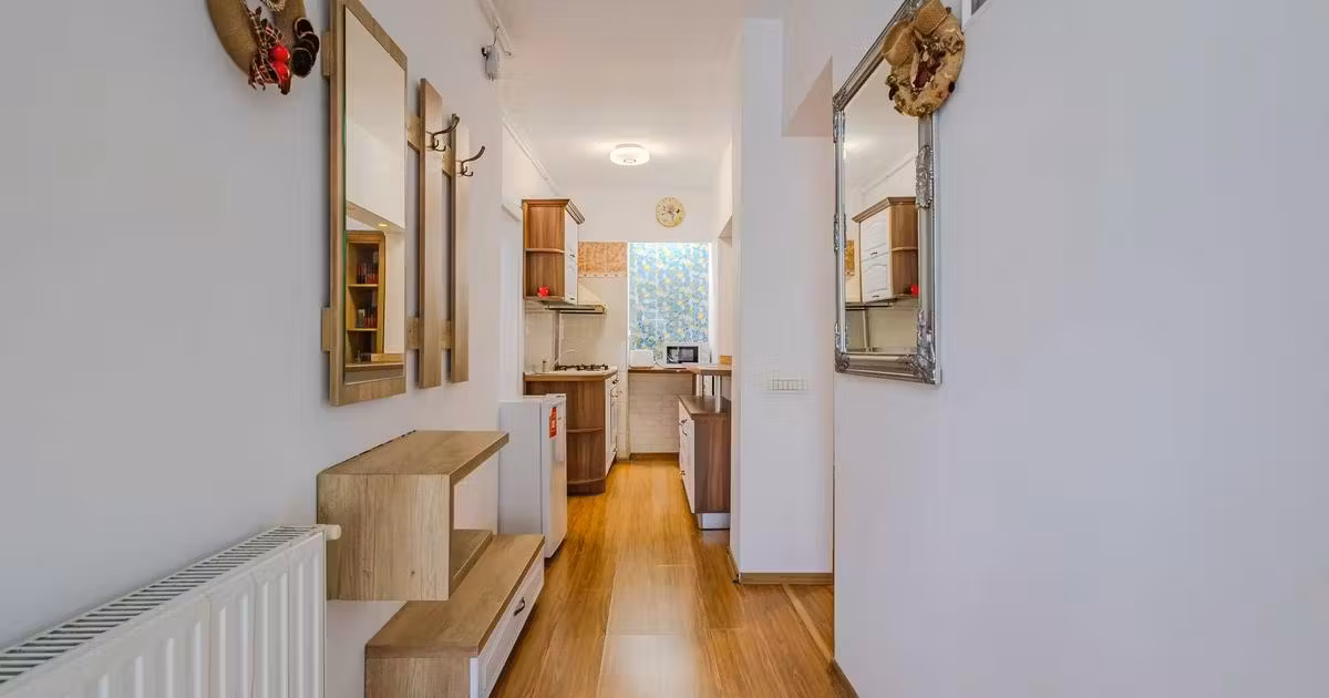 Apartament de vânzare cu 2 camere în zona Centrul Istoric, Brașov