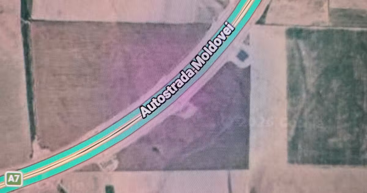 Teren agricol extravilan de vânzare de 280000 mp, în Pufești
