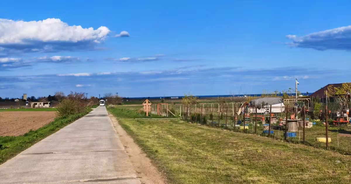 Teren Construcții intravilan de vânzare de 1096 mp, în Corbu