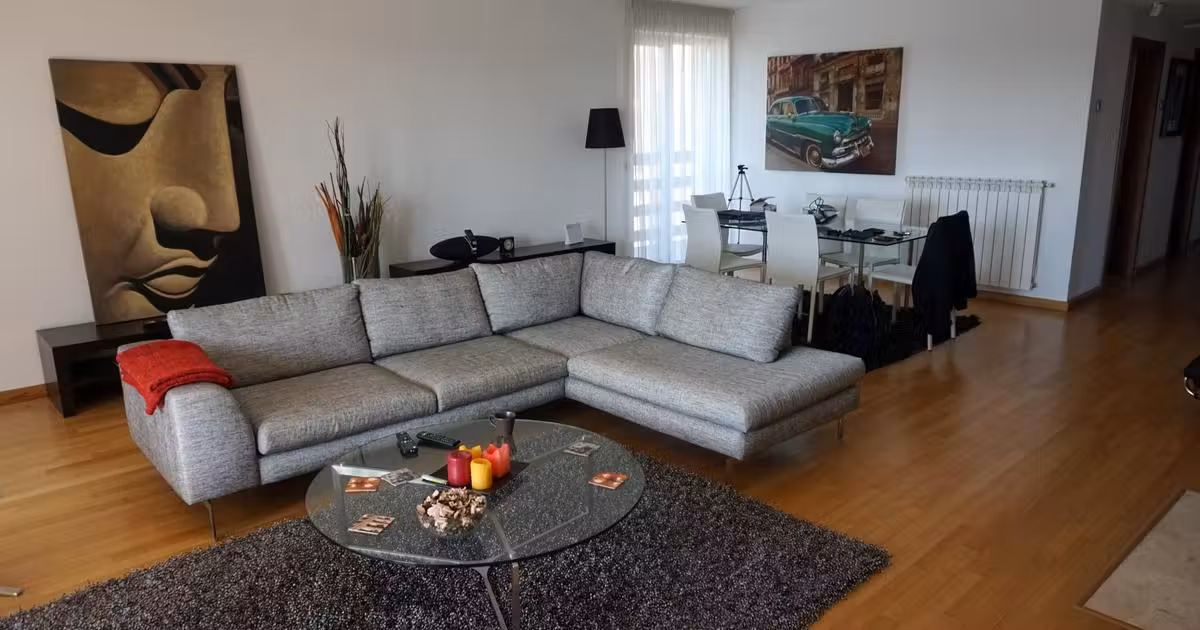 Apartament de vânzare cu 3 camere, mobilat în Tâncăbești
