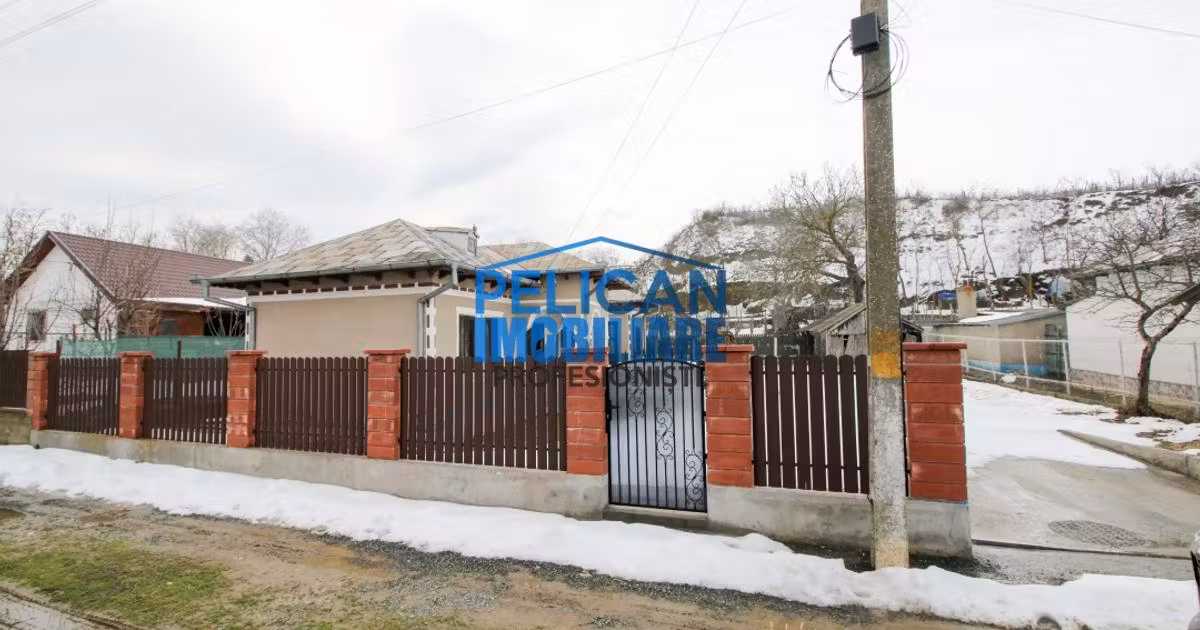 Casă individuală de vânzare cu 5 camere în Nufăru