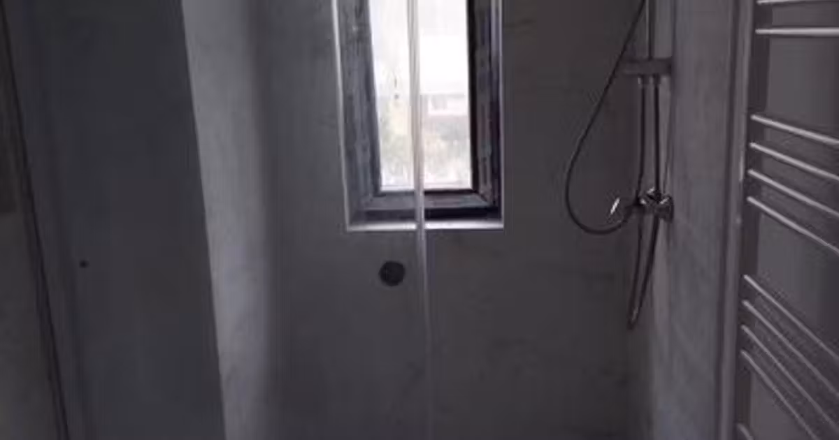 Apartament de vânzare cu 3 camere, mobilat în Mamaia