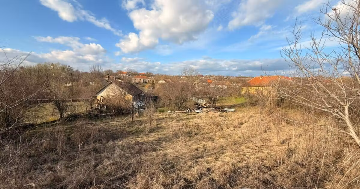 Teren Construcții intravilan de vânzare de 3424 mp, în Cornești