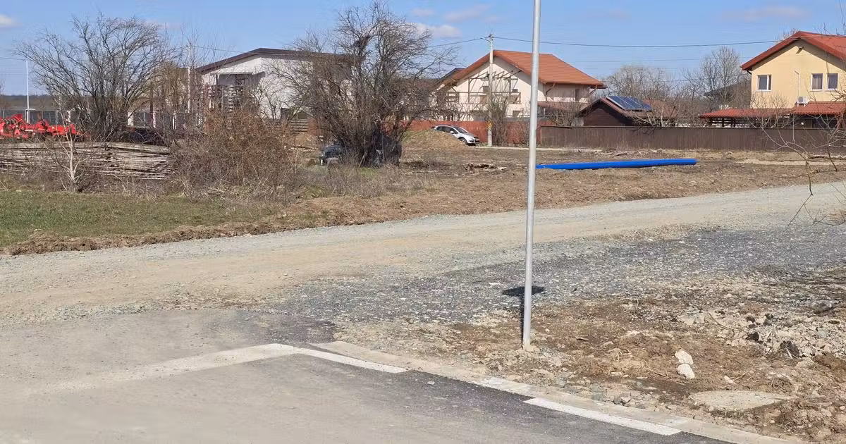 Teren Construcții intravilan de vânzare de 844 mp, în Brănești
