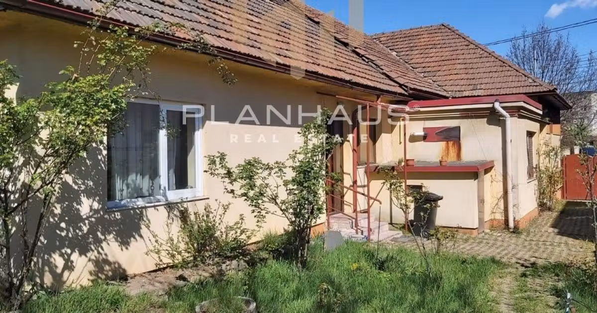 Casă de vânzare cu 5 camere în zona Orașul Vechi, Baia Mare