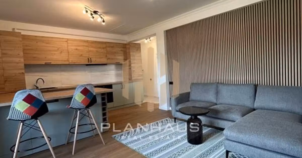 Apartament de vânzare cu 2 camere, mobilat în zona Republicii, Baia Mare