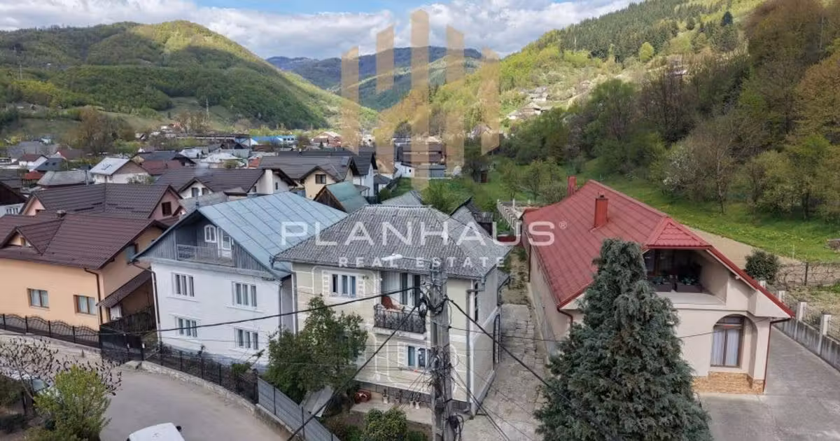Casă de vânzare cu 3 camere în Vișeu de Sus