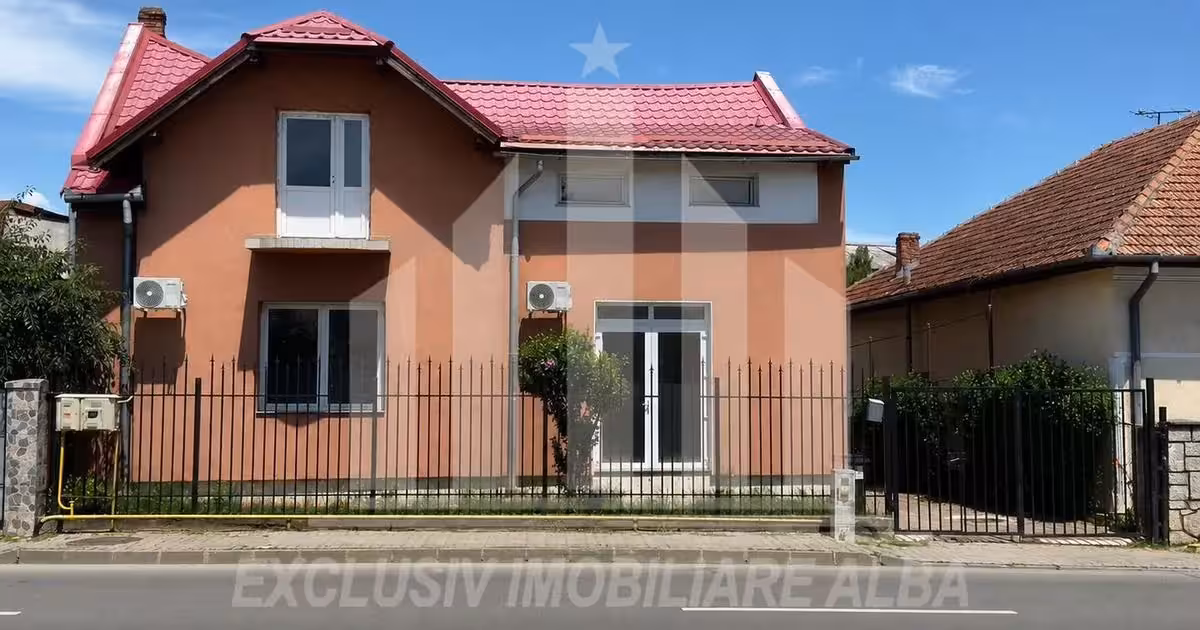 Casă individuală de vânzare cu 4 camere, mobilată în zona Cetate, Alba Iulia