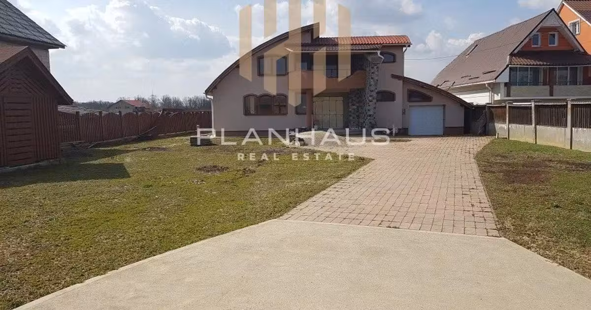 Casă de vânzare cu 5 camere în Lăpușel