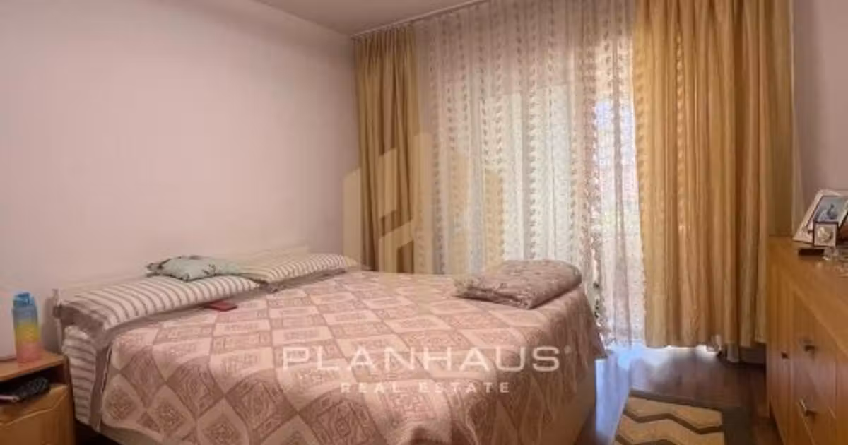 Apartament de vânzare cu 3 camere, mobilat în zona Hotvon, Baia Mare