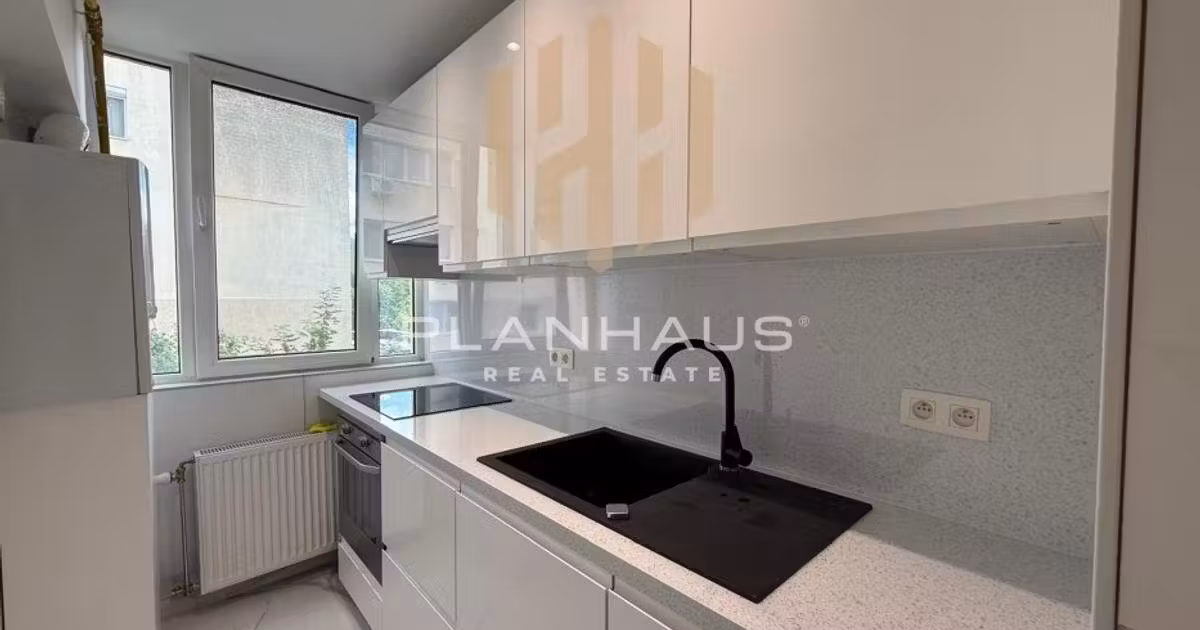Apartament de vânzare cu 3 camere în zona Central, Baia Mare