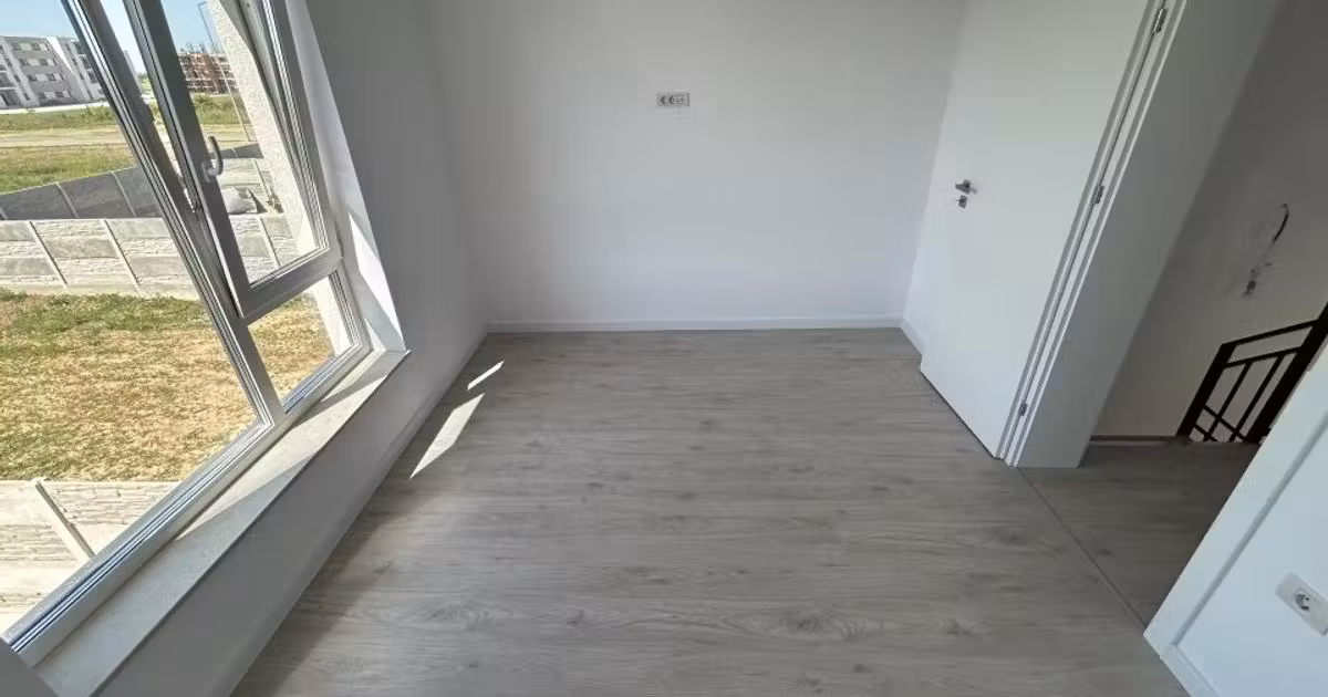 Duplex de vânzare cu 4 camere în Moșnița Nouă