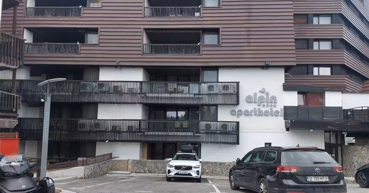 Apartament de vânzare cu 3 camere, mobilat în Poiana Brașov