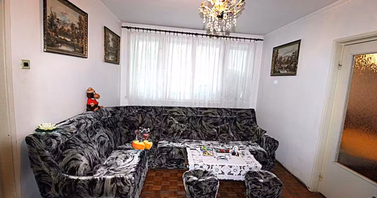Apartament de vânzare cu 3 camere în zona Mazepa 1, Galați