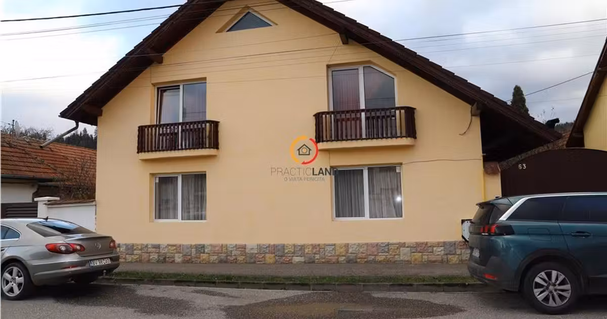 Casă individuală de vânzare cu 5 camere, mobilată în Cristian