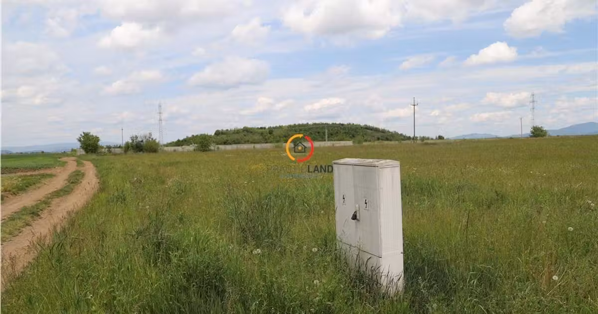 Teren Construcții intravilan de vânzare de 13100 mp, în Săcele