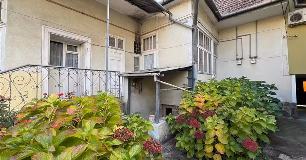Casă de vânzare cu 3 camere în zona Budai, Târgu Mureș