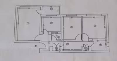Apartament Broșteni