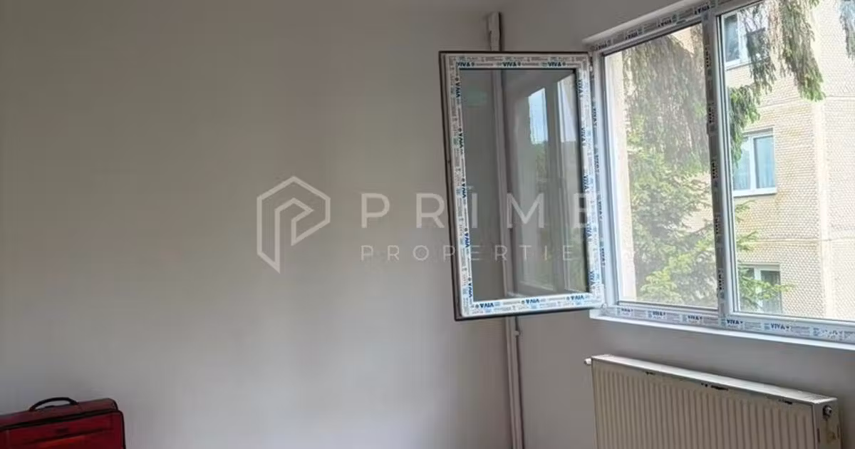 Apartament de vânzare cu 3 camere în zona Dâmbu Pietros, Târgu Mureș