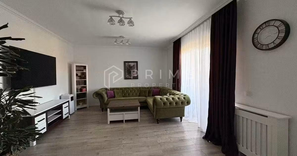 Apartament de vânzare cu 3 camere în zona Unirii, Târgu Mureș