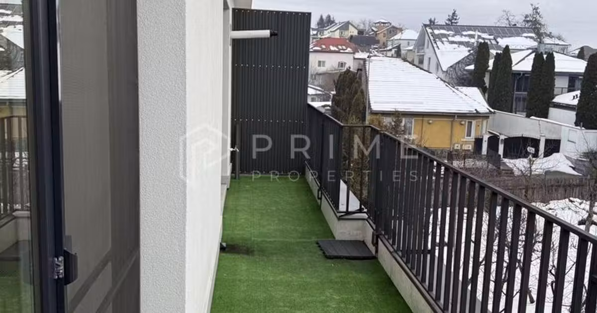 Apartament de vânzare cu 3 camere în zona Platou, Târgu Mureș