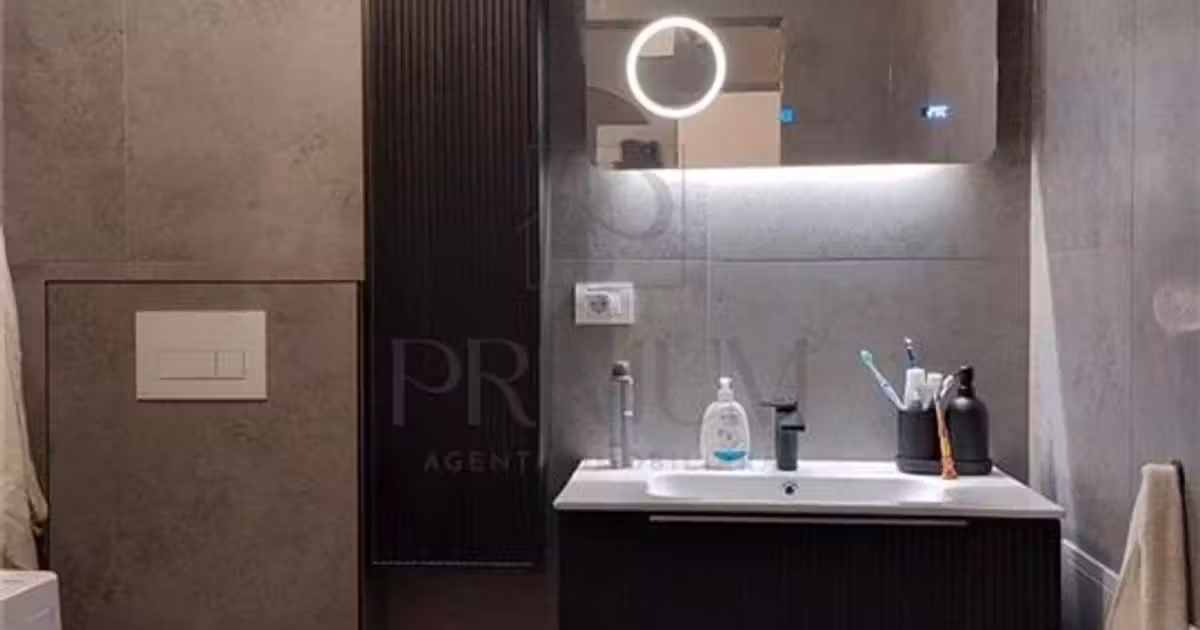 Duplex de vânzare cu 3 camere, mobilat în Sânmihaiu Român