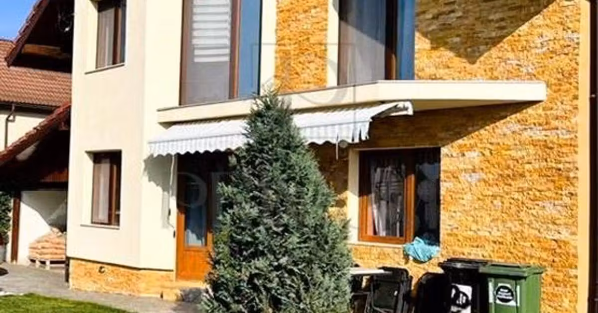 Casă individuală de vânzare cu 5 camere, mobilată în Sânmihaiu Român
