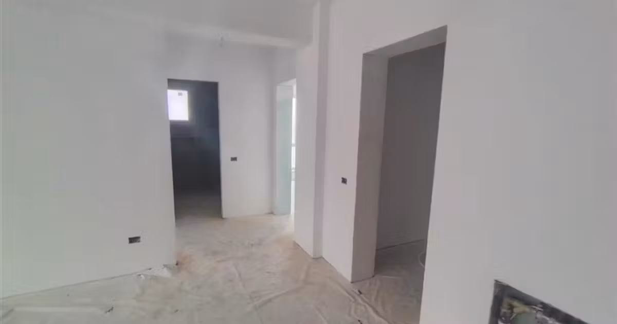 Apartament de vânzare cu 3 camere în zona Obcini, Suceava