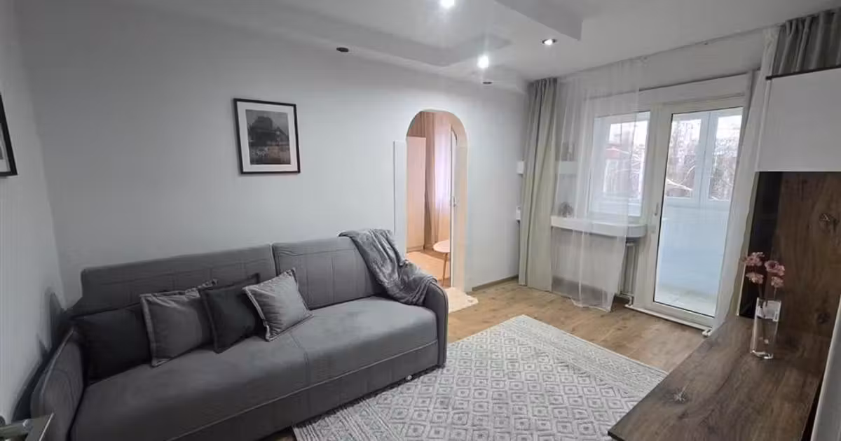 Apartament de vânzare cu 2 camere, mobilat în zona George Enescu, Suceava