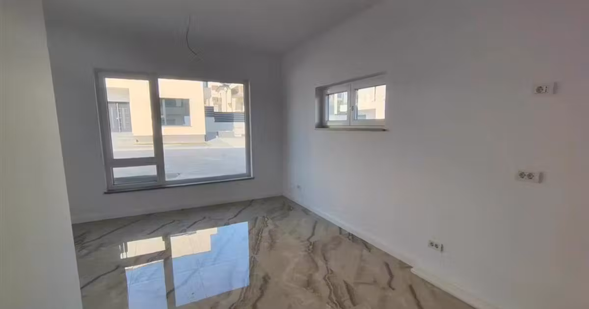 Casă individuală de vânzare cu 4 camere în zona Burdujeni, Suceava