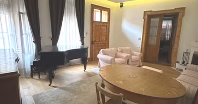 Casă Schei
