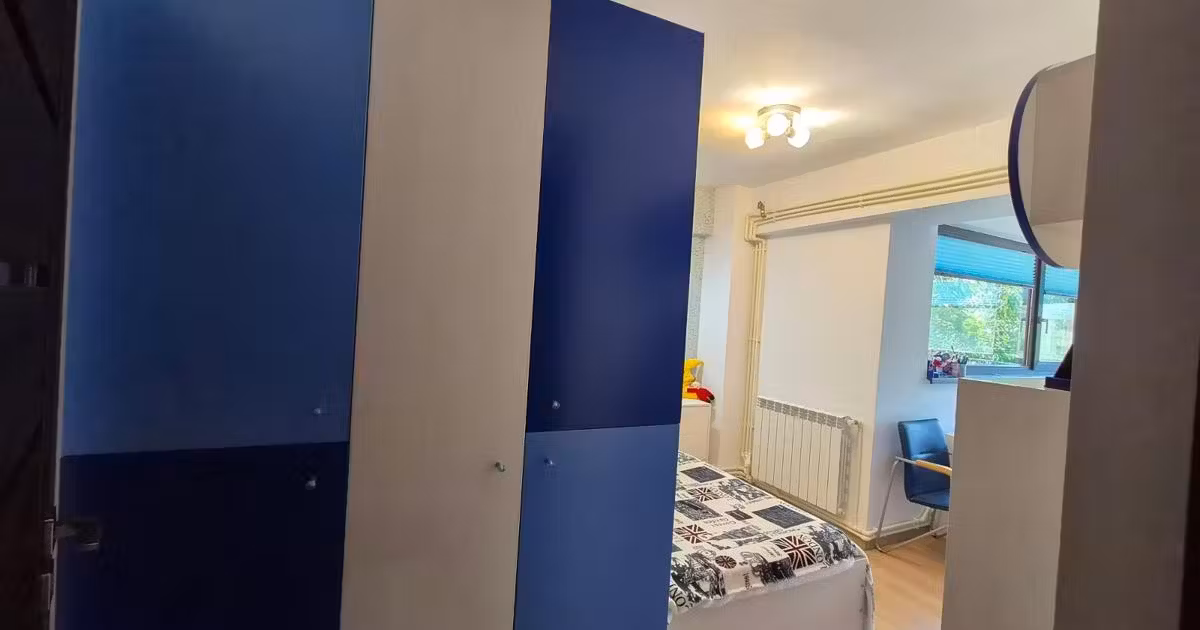 Apartament de vânzare cu 4 camere în zona Tomis Nord, Constanța