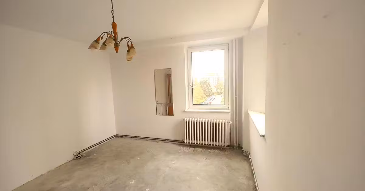 Apartament de vânzare cu 3 camere în zona 13 Decembrie, Brașov