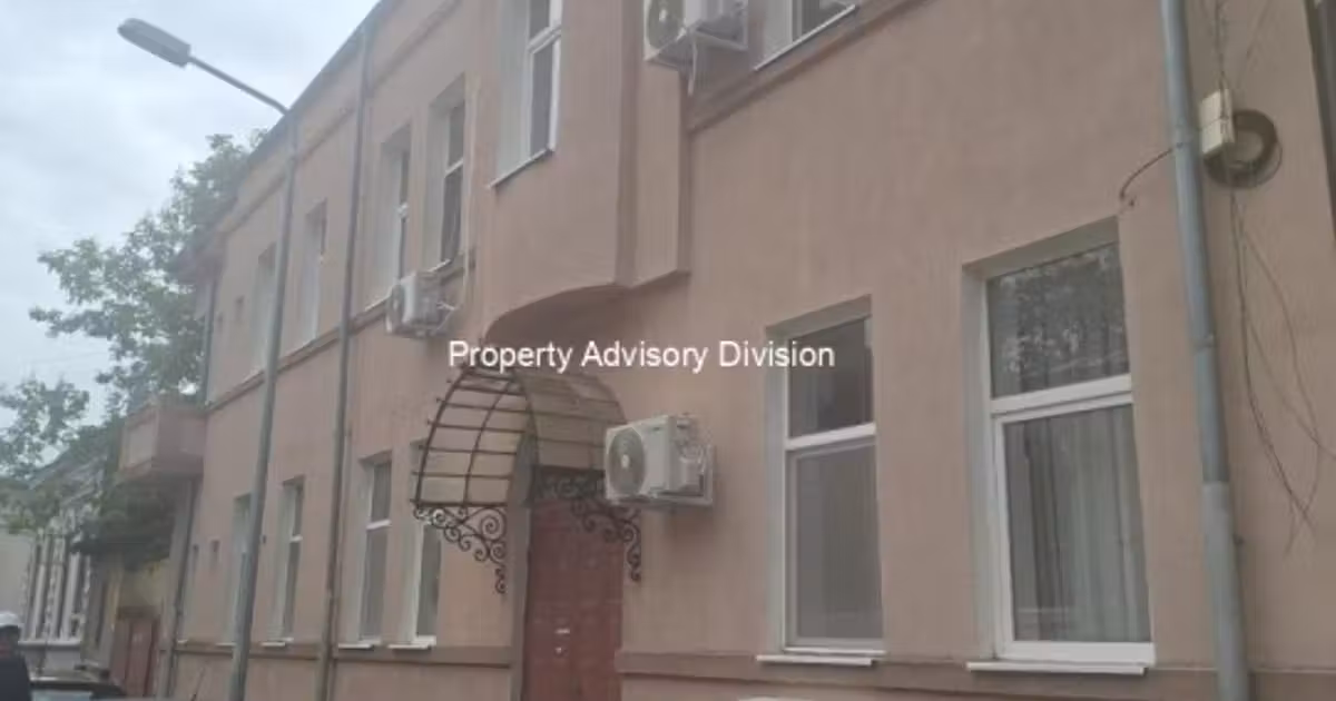 Casă de vânzare cu 4 camere în zona Unirii, Sector 3