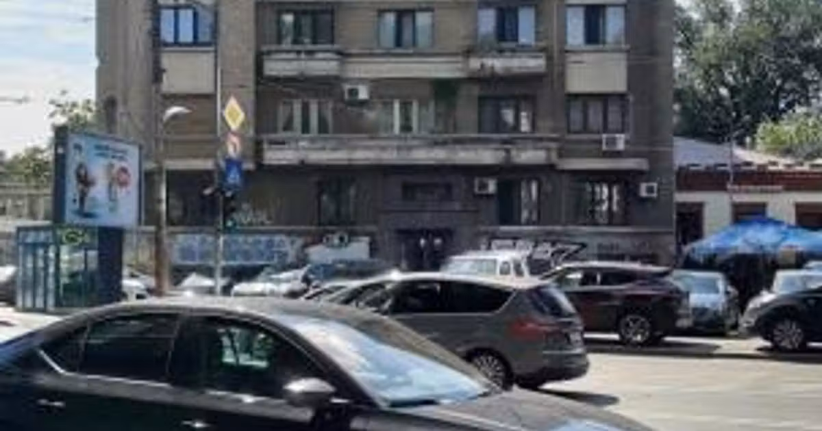 Apartament de vânzare cu 5 camere în zona P-ța Rosetti, Ultracentral