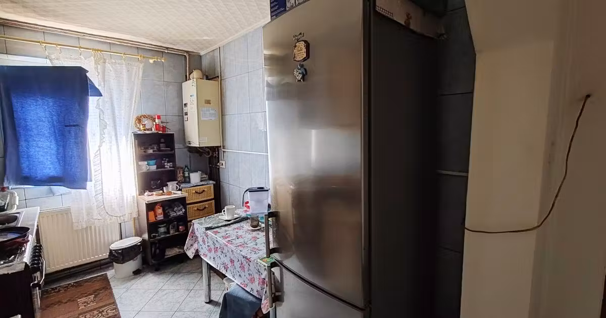 Apartament de vânzare cu 2 camere în zona Bartolomeu, Brașov
