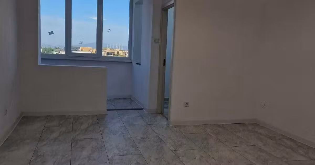 Garsonieră de vânzare în zona Noua, Brașov