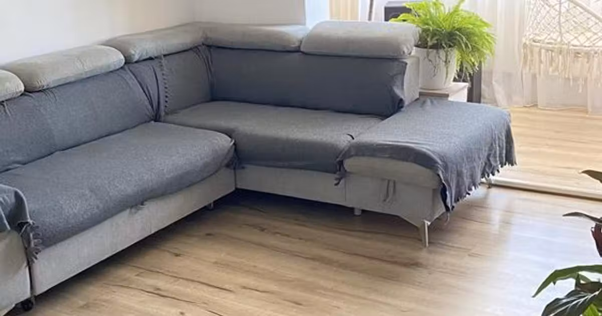 Apartament de vânzare cu 3 camere în zona Tractorul, Brașov