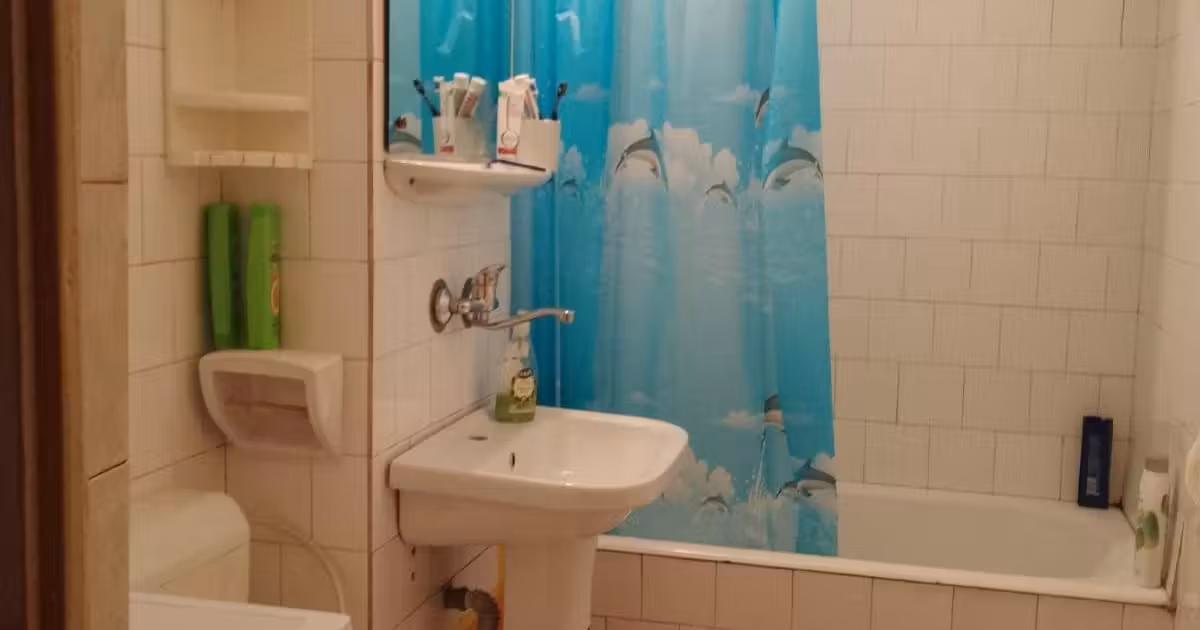 Apartament de vânzare cu 4 camere în zona Florilor, Brașov