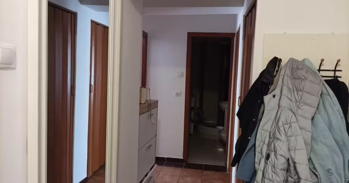 Apartament de vânzare cu 2 camere, mobilat în zona Centrul Civic, Brașov