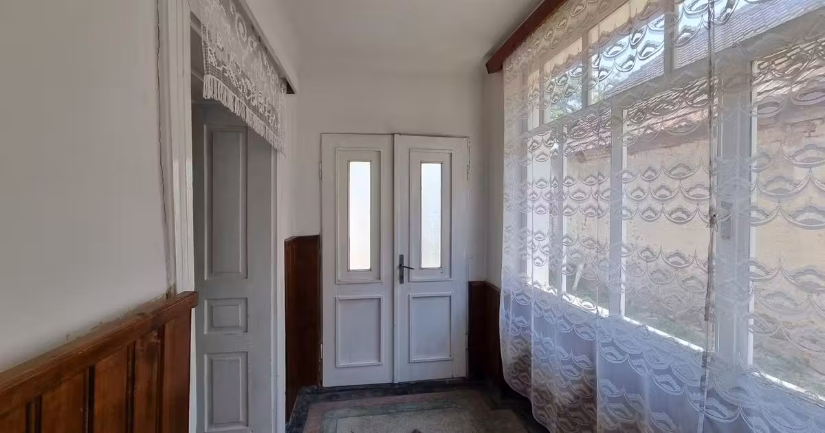 Casă individuală de vânzare cu 3 camere în Tărlungeni