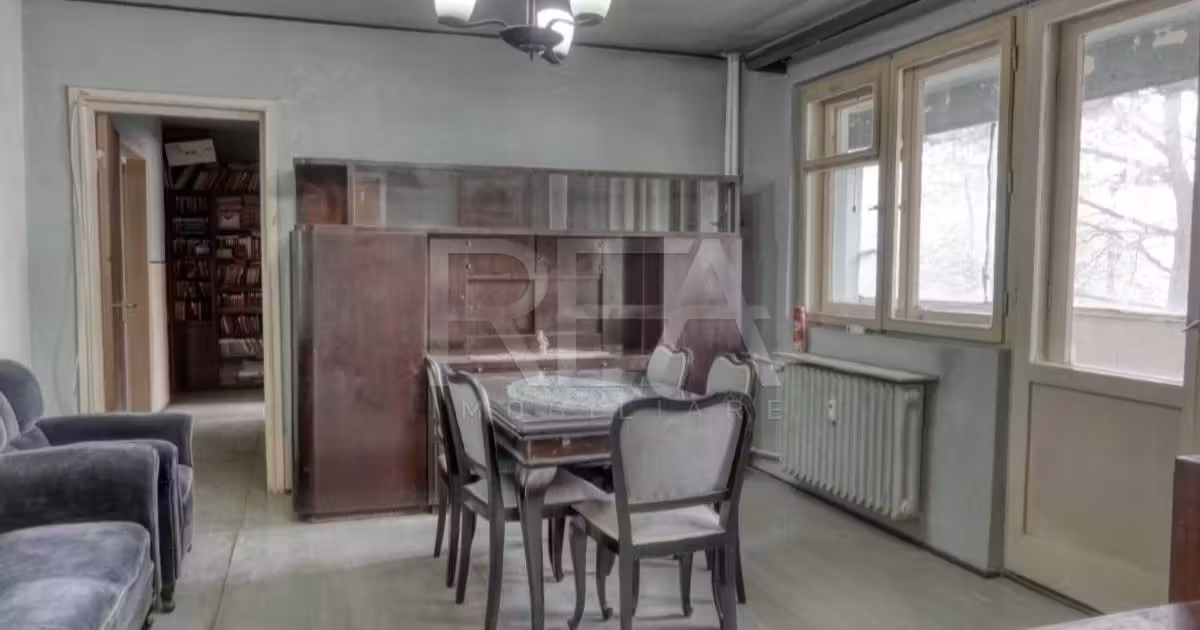 Apartament de vânzare cu 3 camere în zona Gorjului, Sector 6