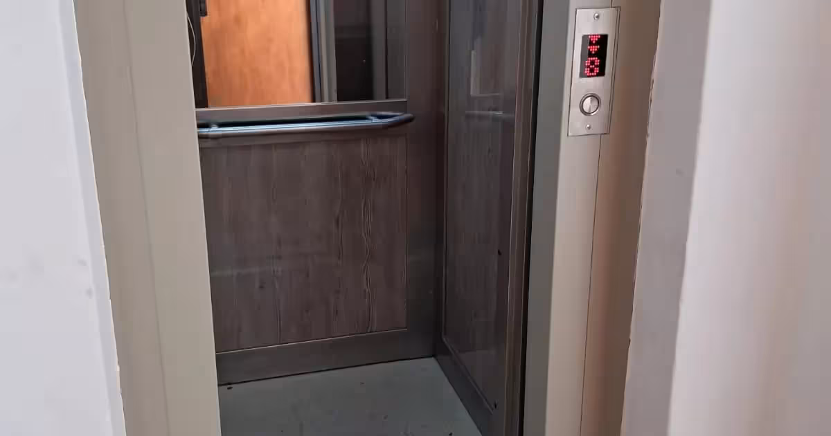 Apartament de vânzare cu 3 camere în zona Drumul Taberei, Sector 6