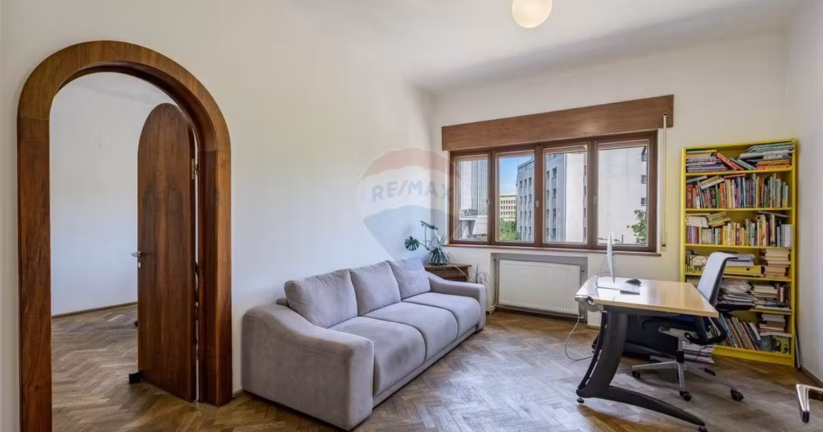 Apartament de vânzare cu 5 camere în zona Lahovari, Ultracentral